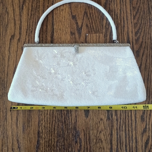 Vintage White Beaded Clutch Purse - Picture 6 of 10
